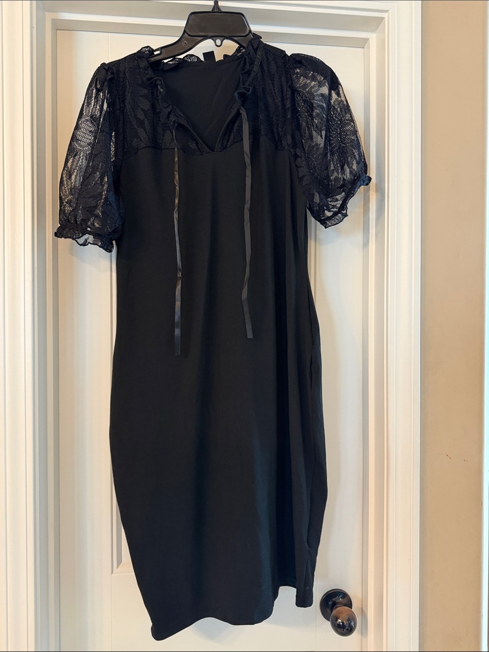 SHEIN Black Lace-Yoke Midi Sheath Dress - Picture 3 of 3